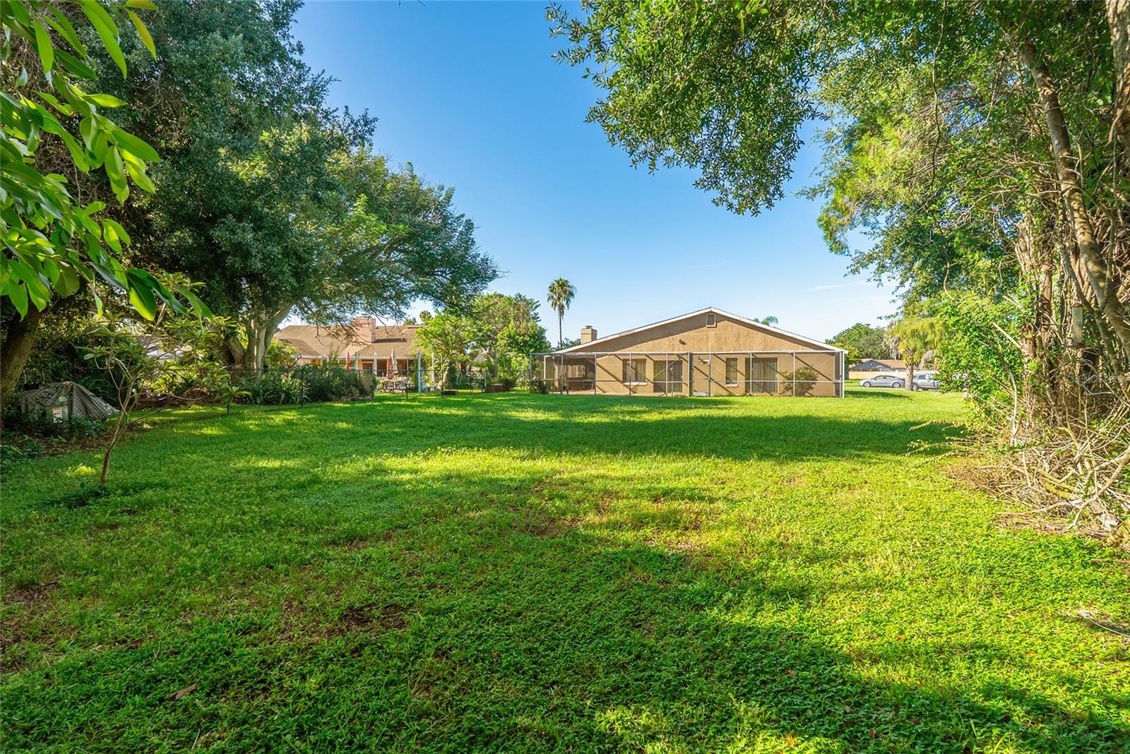 712 E Flag Way Property Photo 27