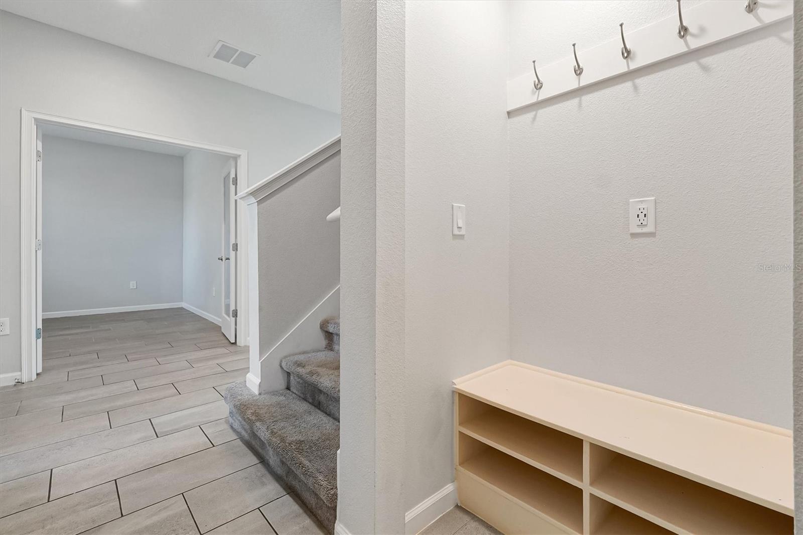 1121 Hendon Loop Property Photo 20