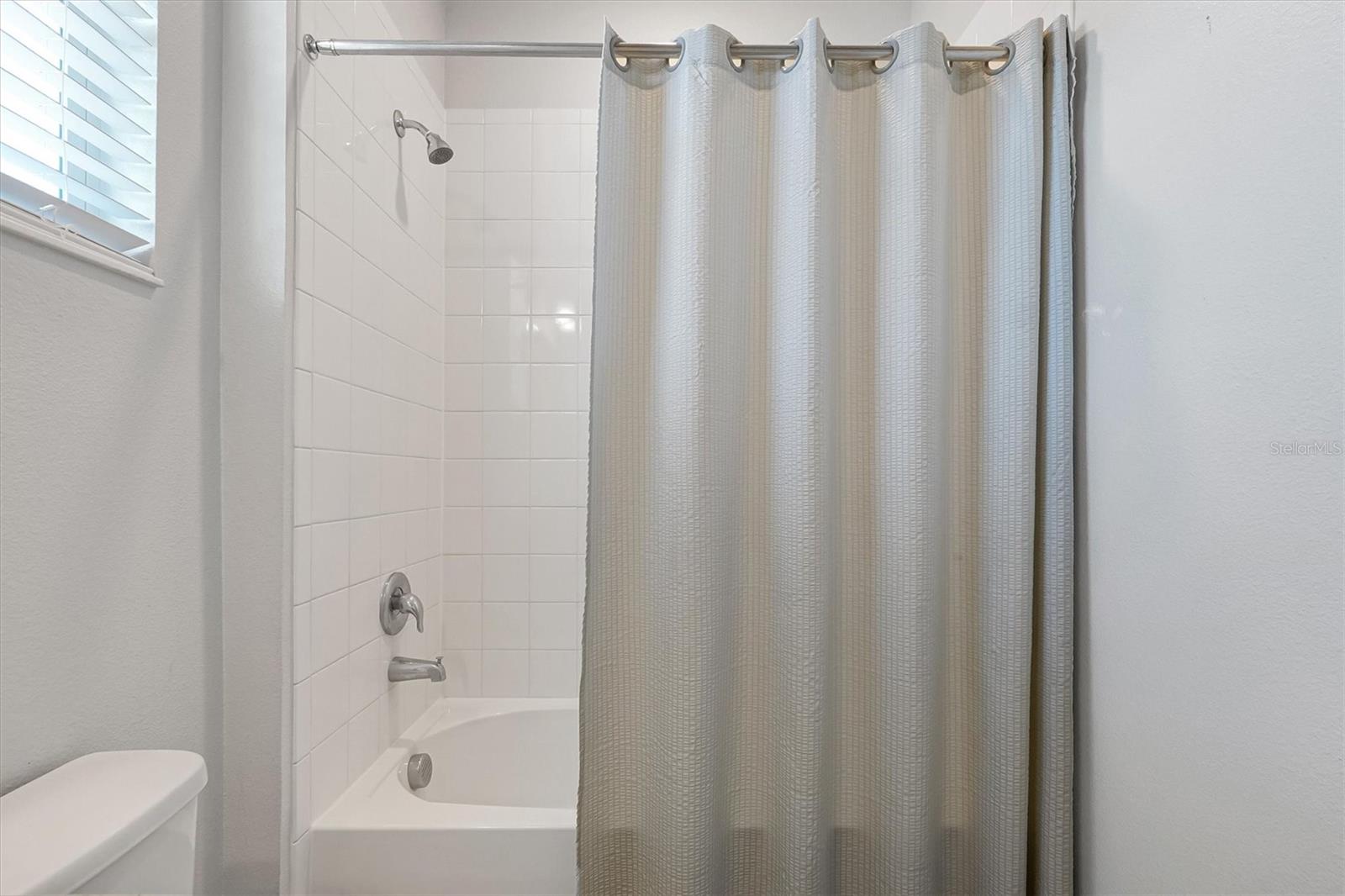 1121 Hendon Loop Property Photo 35