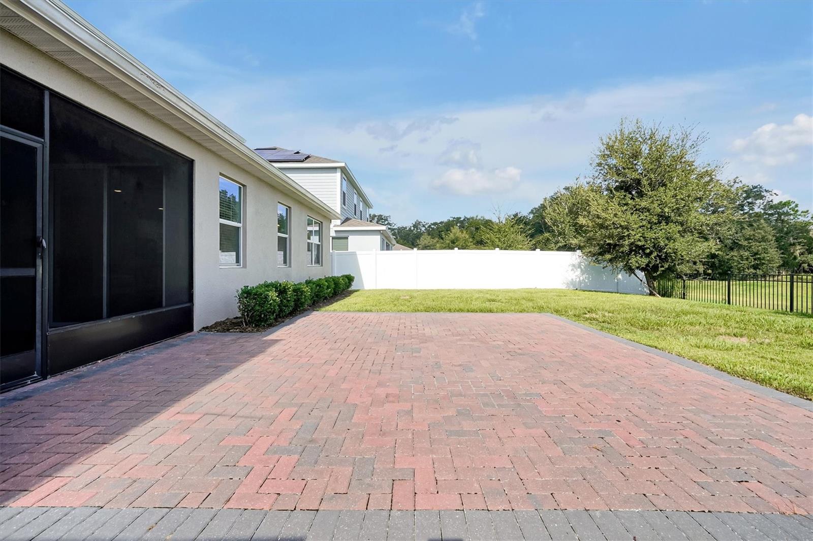 1121 Hendon Loop Property Photo 43