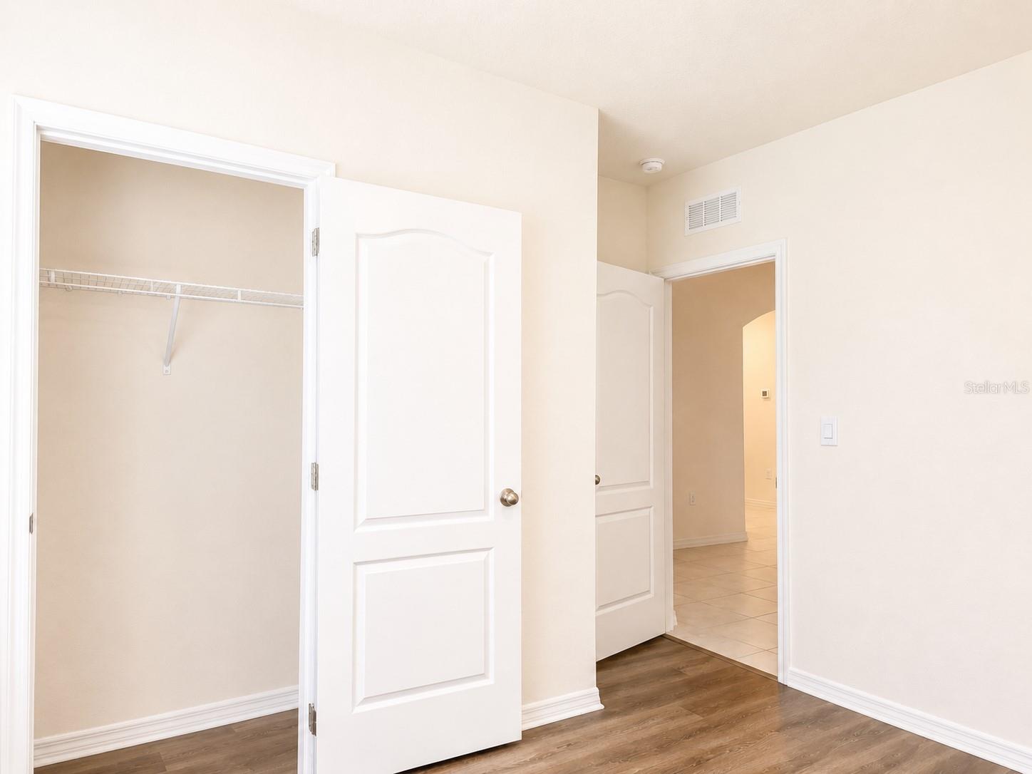 2132 Silver Brook Way Property Photo 6