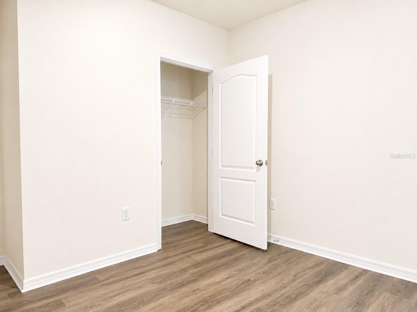 2132 Silver Brook Way Property Photo 9