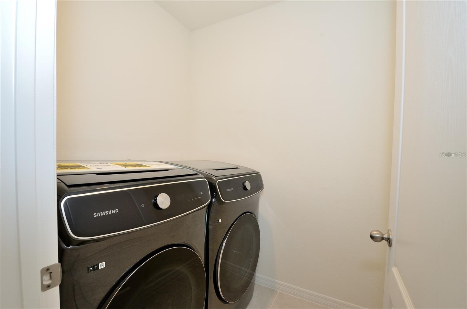 2132 Silver Brook Way Property Photo 10