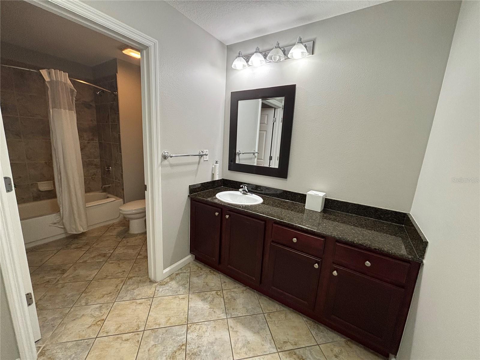 14501 Grove Resort Ave #1420 Property Photo 16
