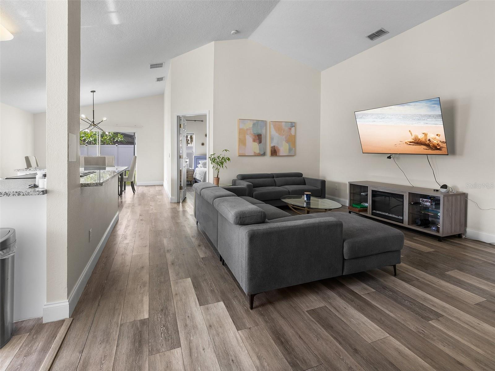 S5156461 Property Photo 5