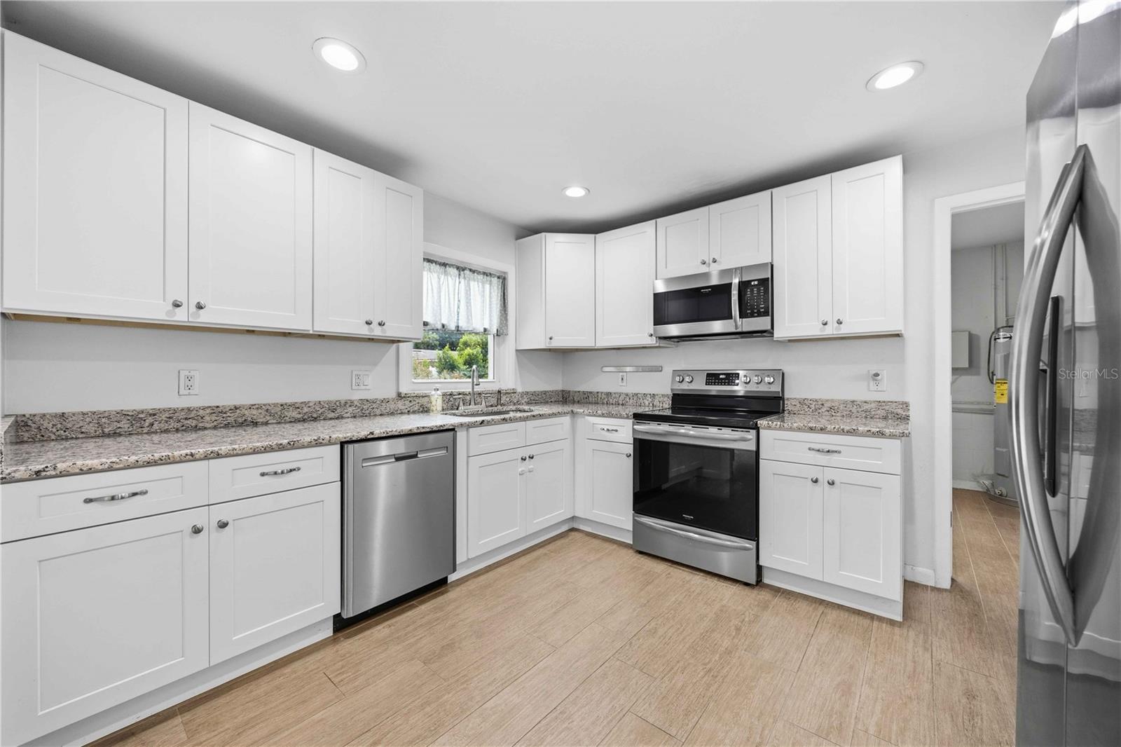 136 Whitman Rd Property Photo 17