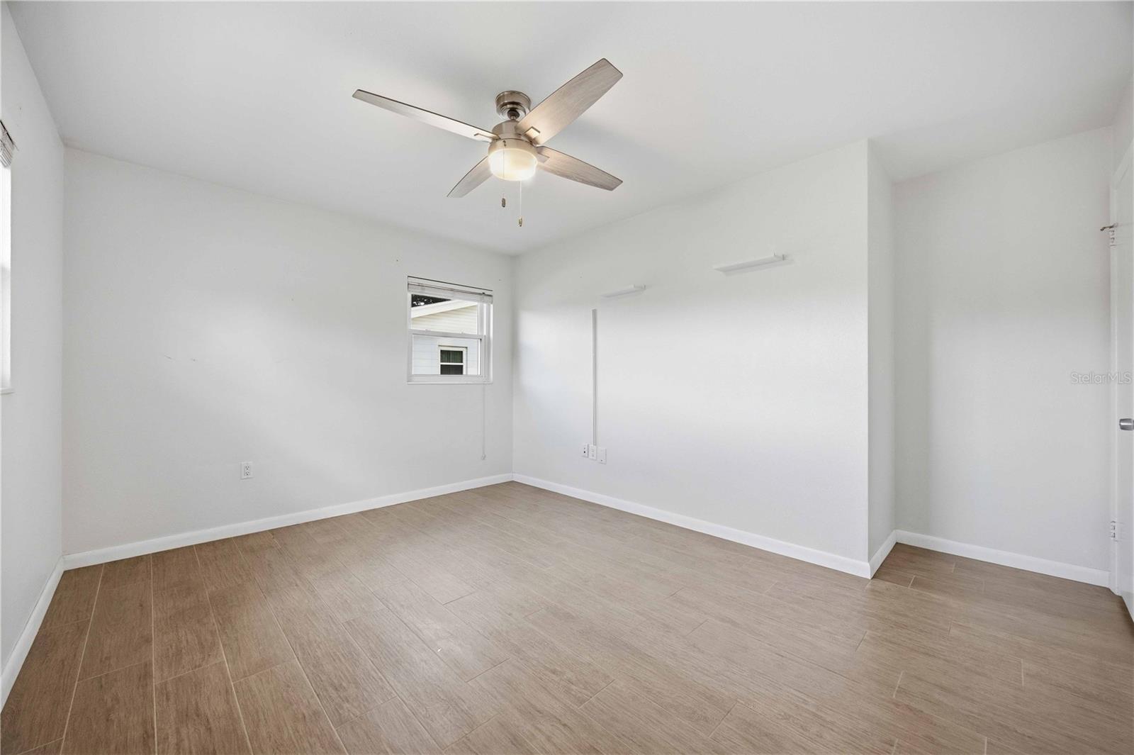 136 Whitman Rd Property Photo 23