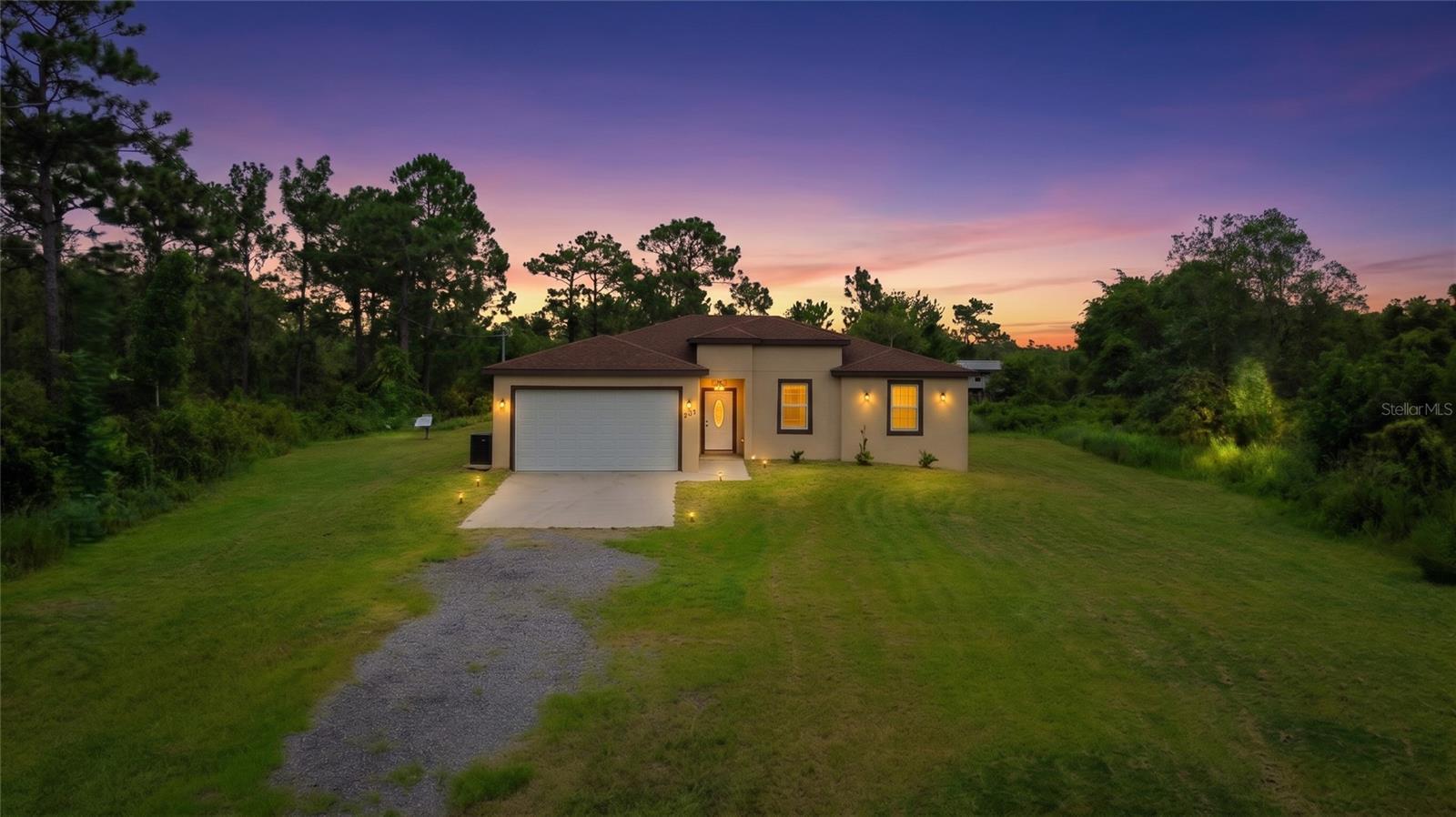 9505 Luna Dr Property Photo 2
