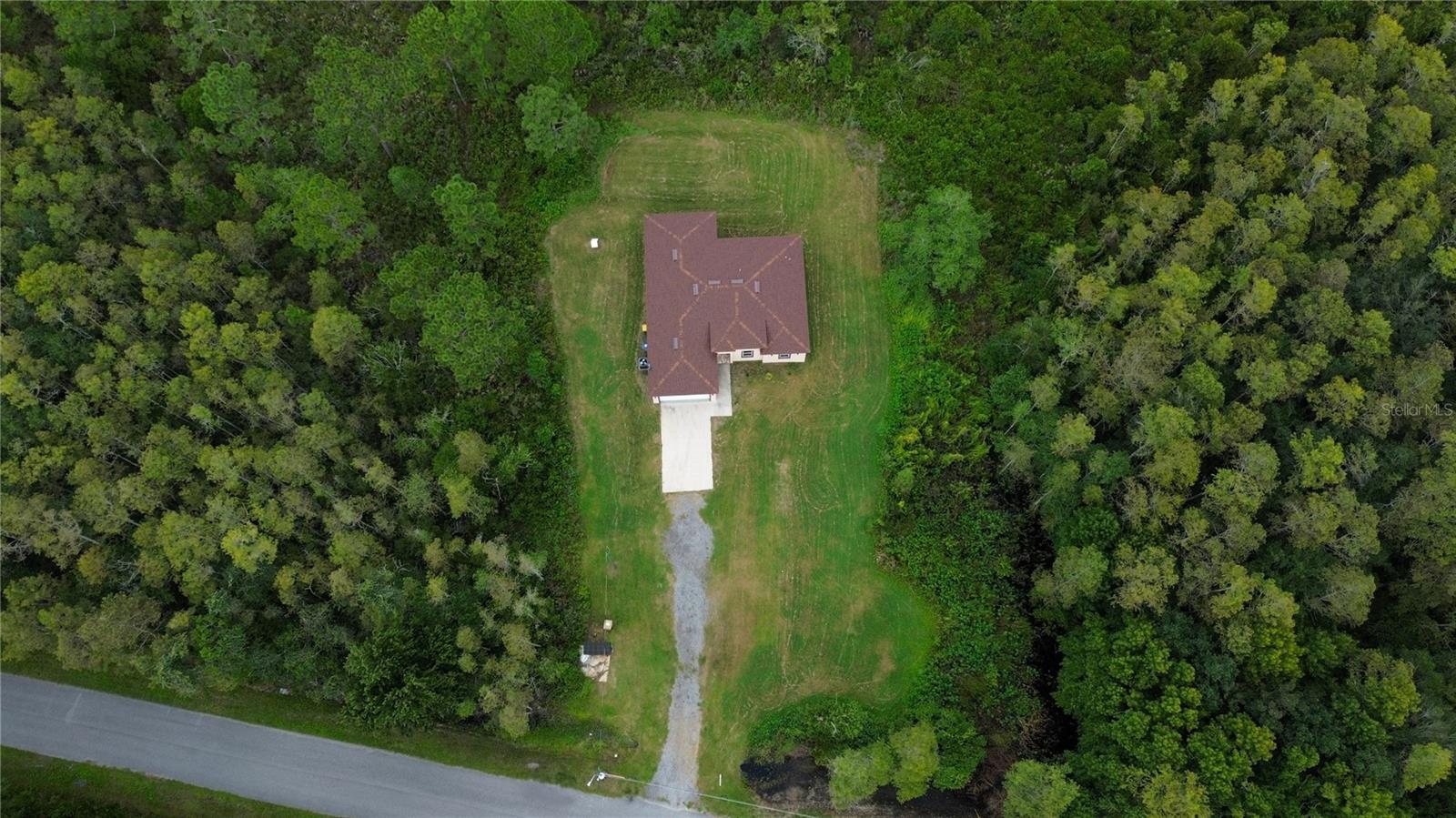 9505 Luna Dr Property Photo 3