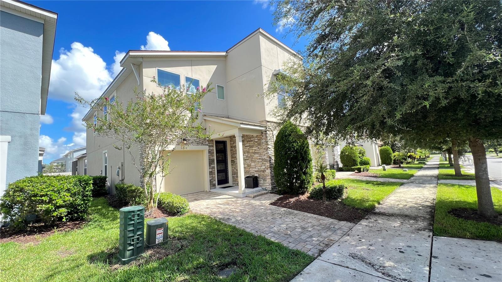 9033 Flamingo Key Way Property Photo 2