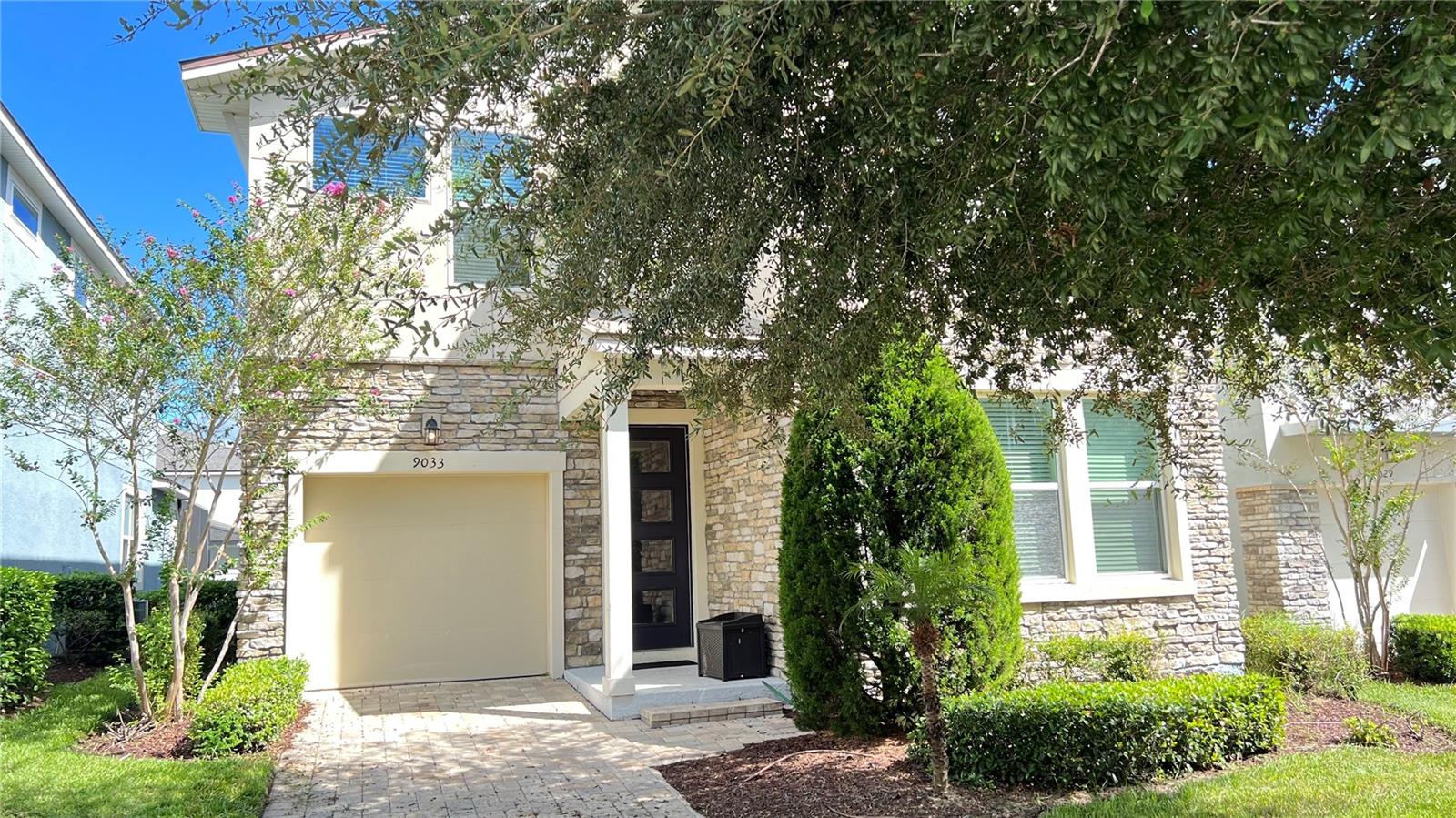 9033 Flamingo Key Way Property Photo 3