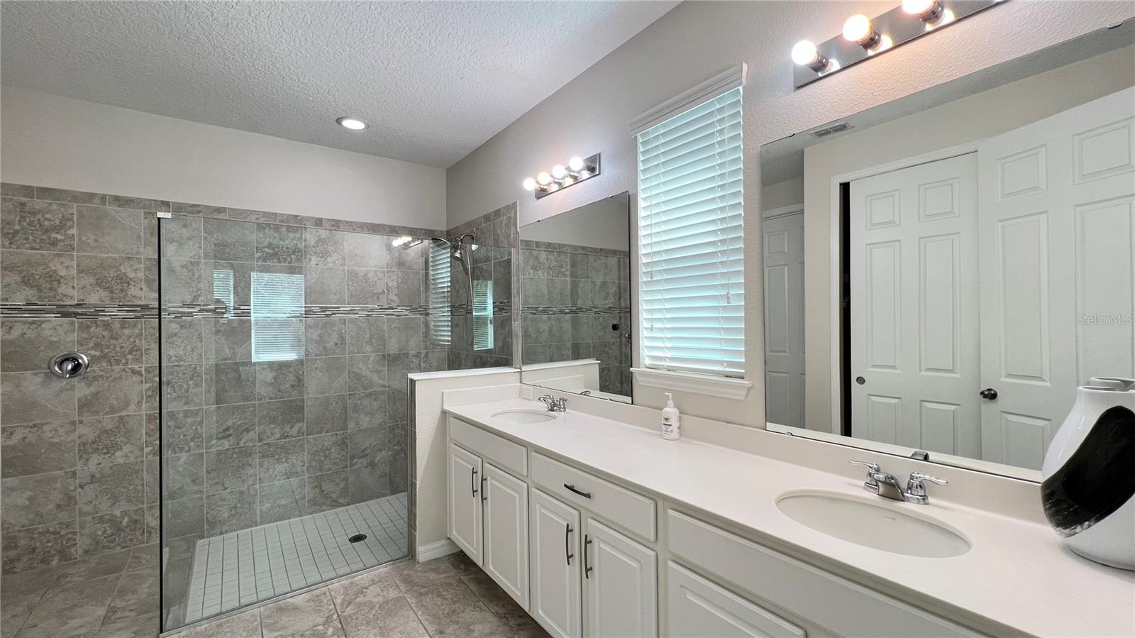 9033 Flamingo Key Way Property Photo 9