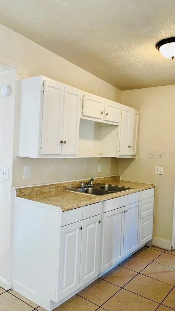2040 Long St Property Photo 3