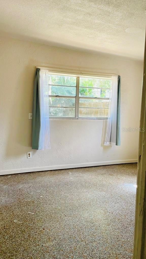 2040 Long St Property Photo 6