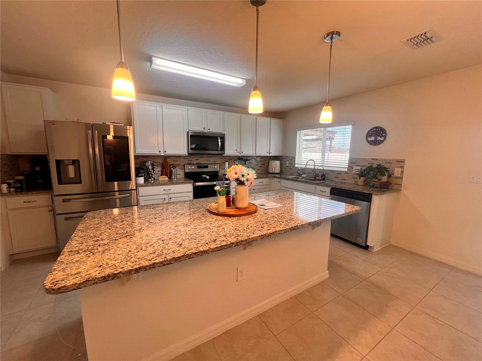 3209 Eagle Hammock Cir Property Photo 4