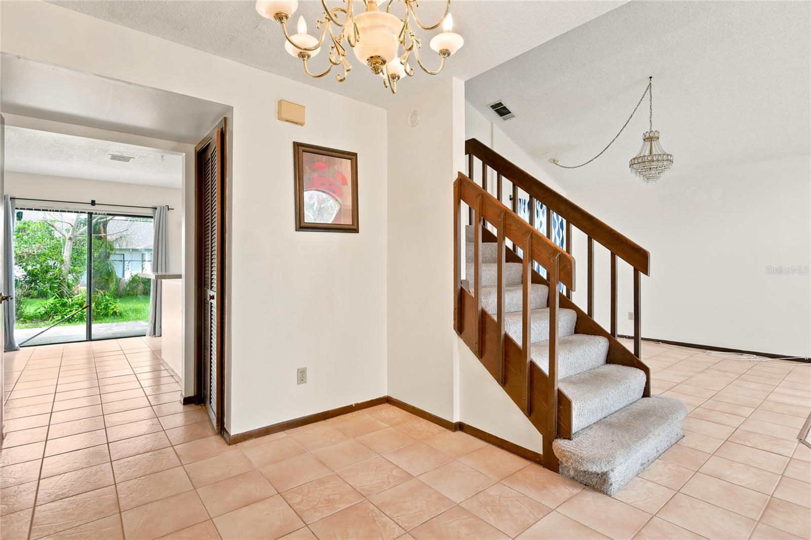 1469 Mona Dr Property Photo 6