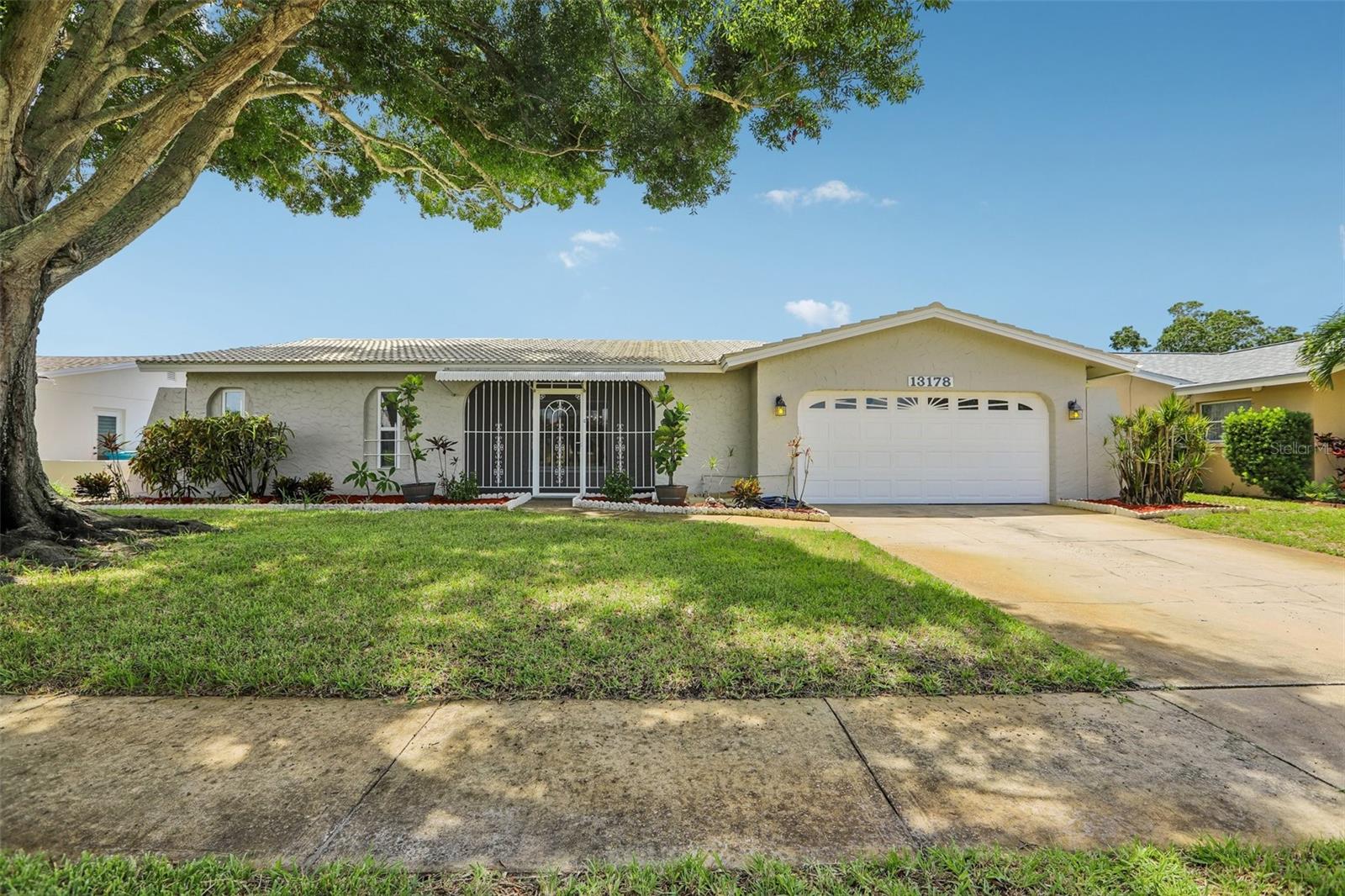 13178 88th Ave N Property Photo 1