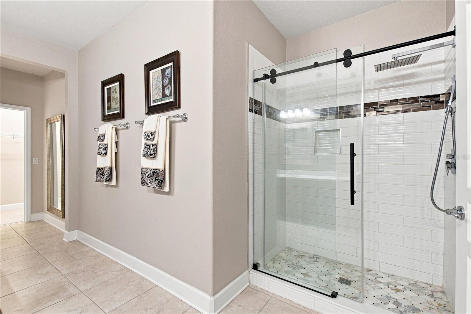 1411 Lisbon Ct Property Photo 25