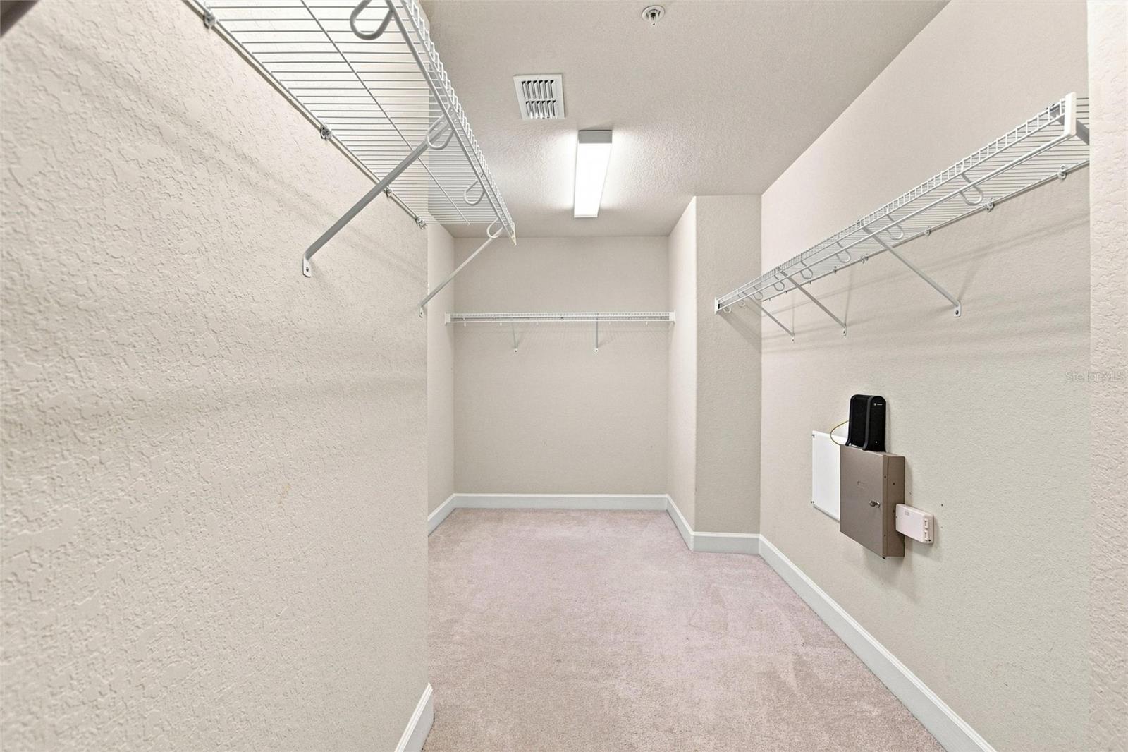 1411 Lisbon Ct Property Photo 27