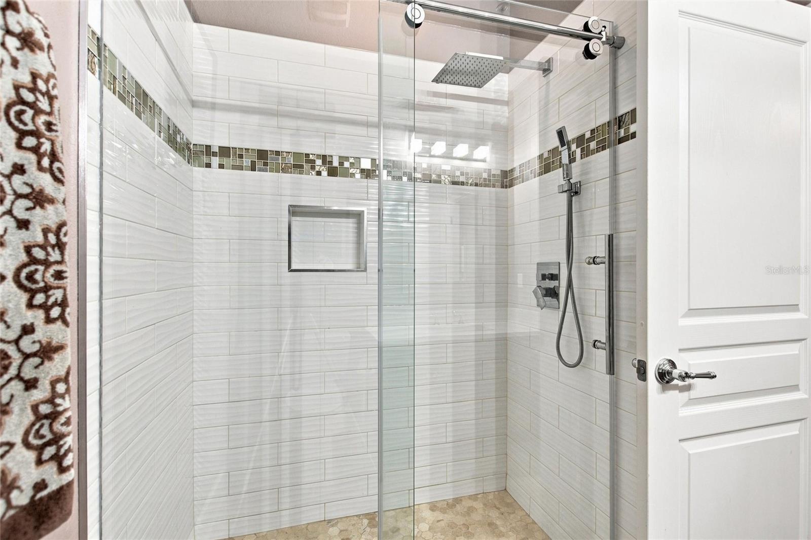 1411 Lisbon Ct Property Photo 32