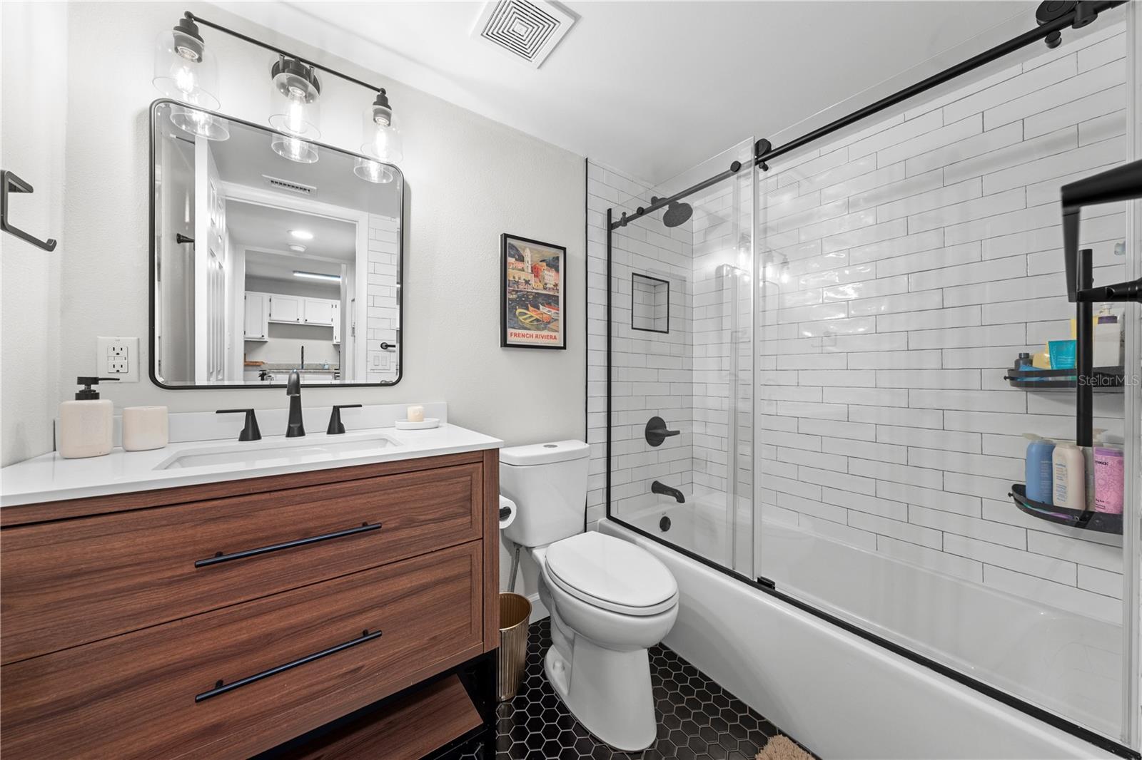 1100 Delaney Ave #f204 Property Photo 18