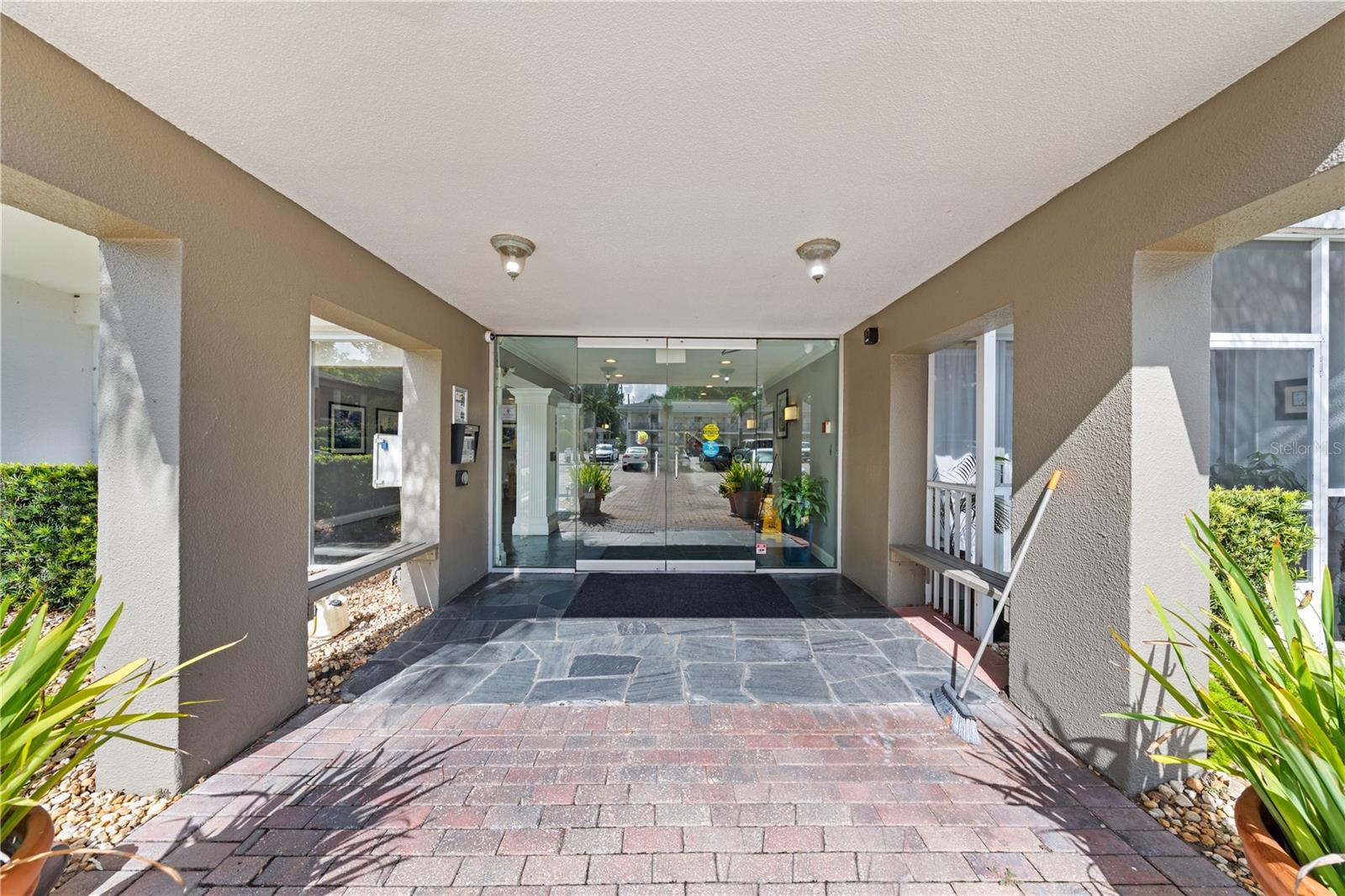 1100 Delaney Ave #f204 Property Photo 30