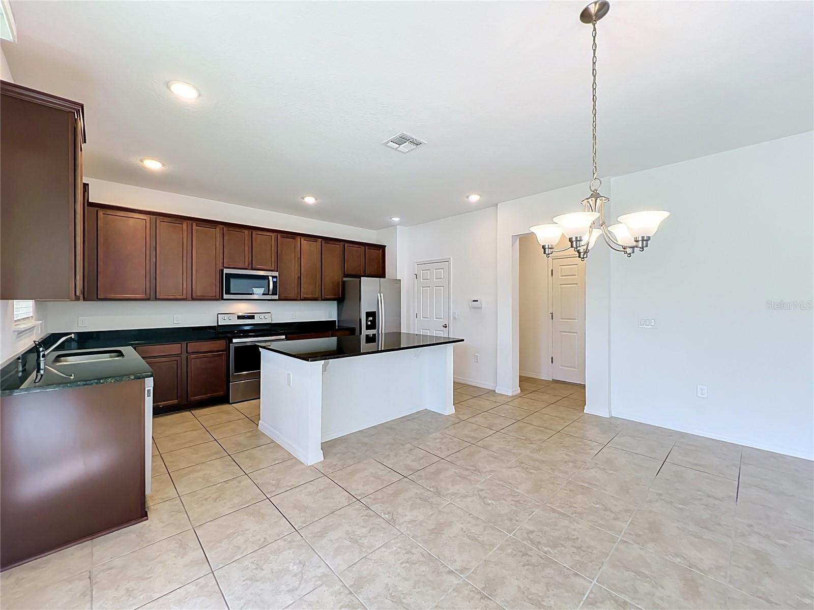 2471 Sky Stone Ct Property Photo 14