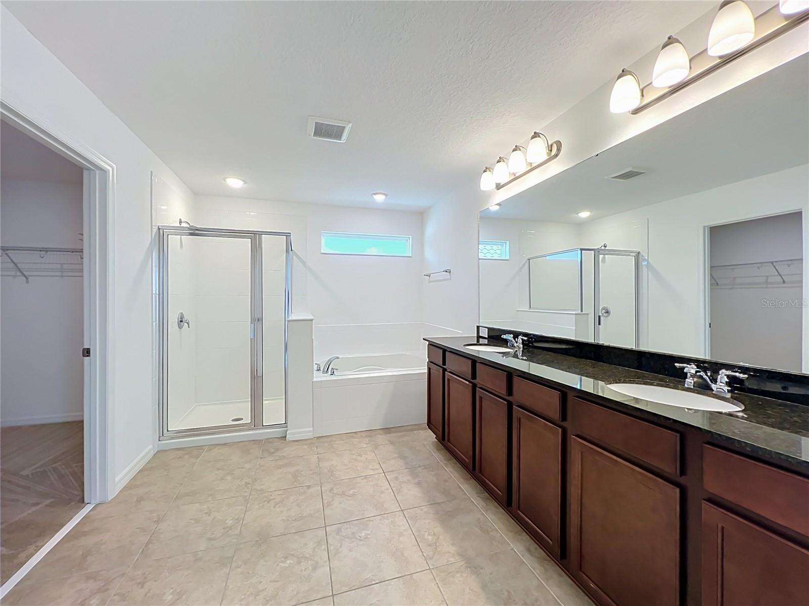 2471 Sky Stone Ct Property Photo 35