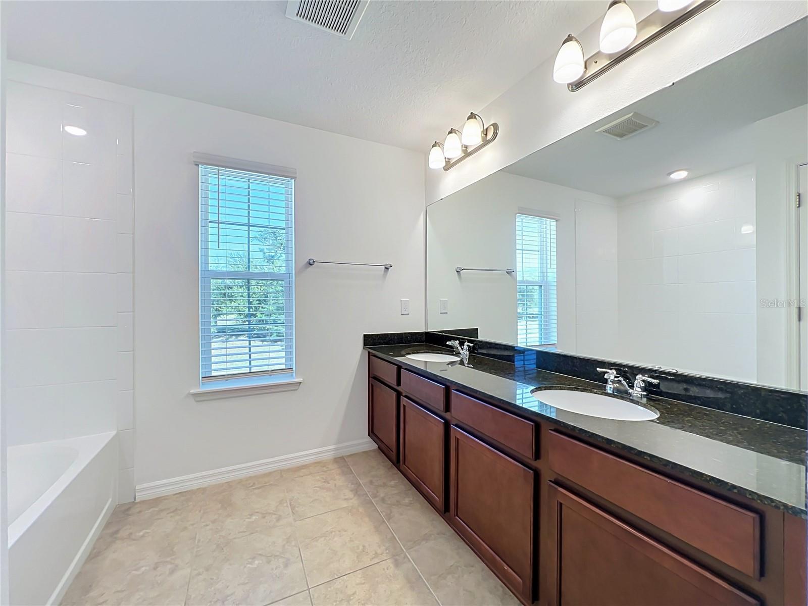 2471 Sky Stone Ct Property Photo 43