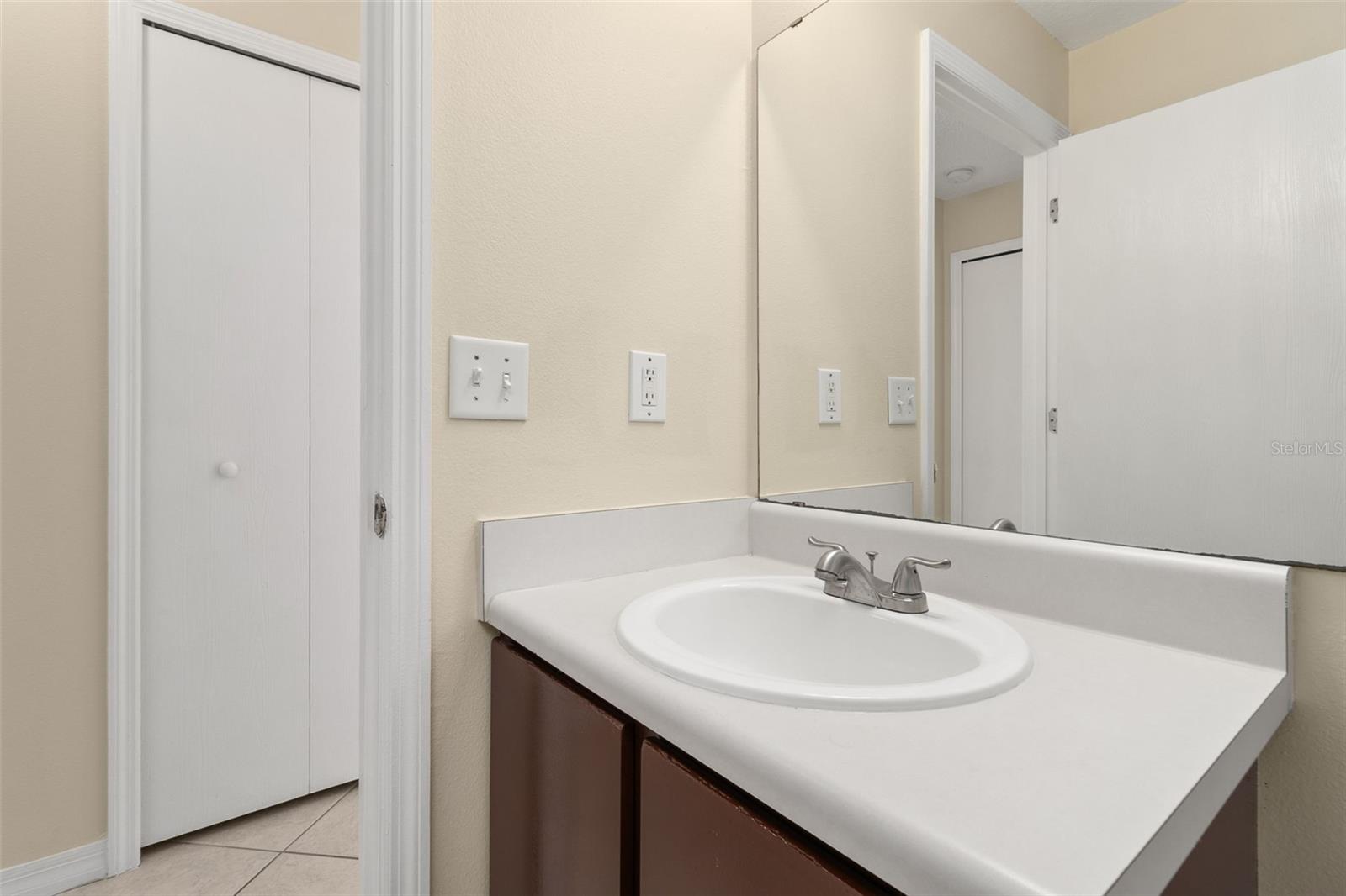 2224 Mallard Creek Cir Property Photo 6