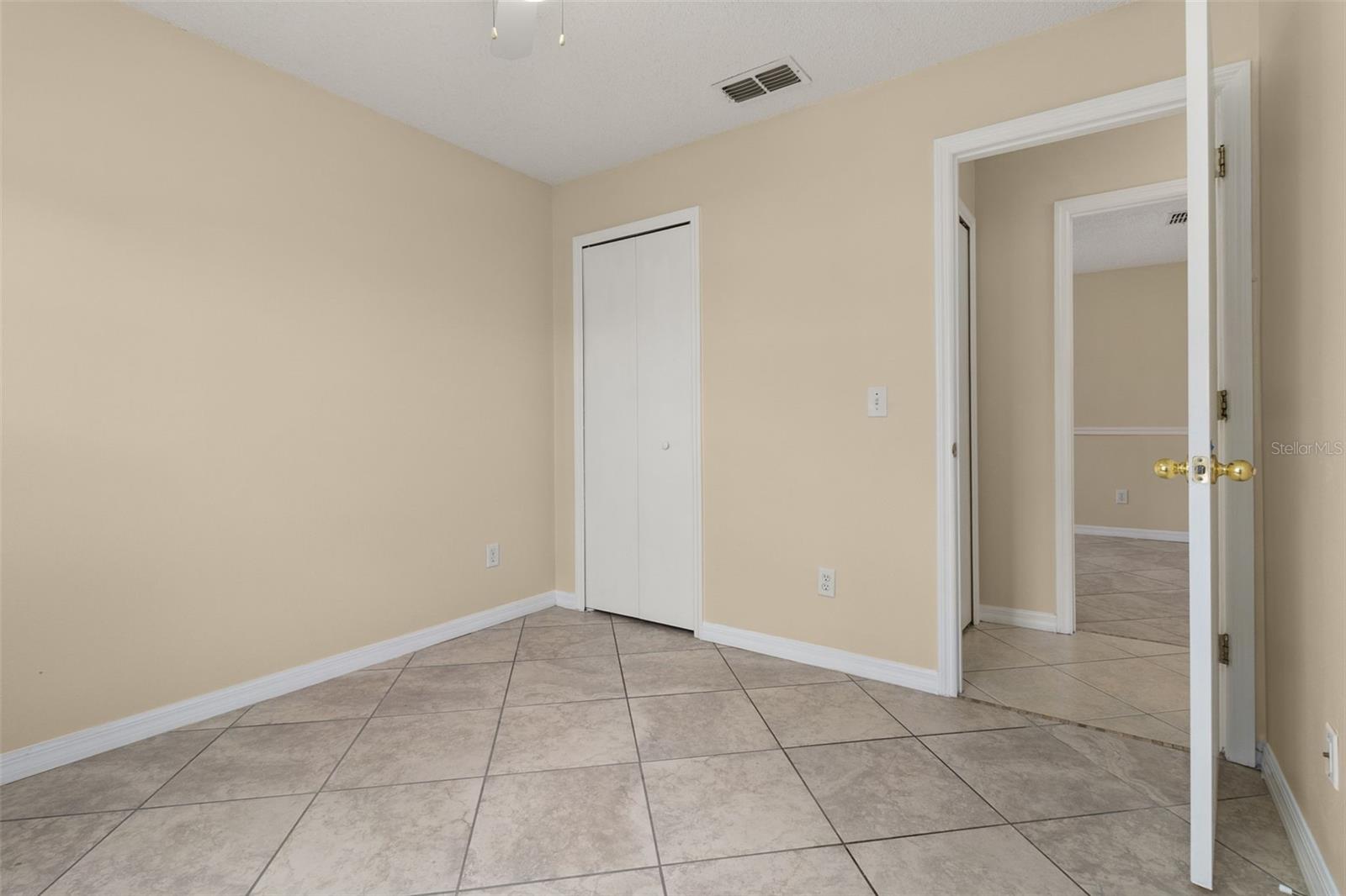 2224 Mallard Creek Cir Property Photo 8
