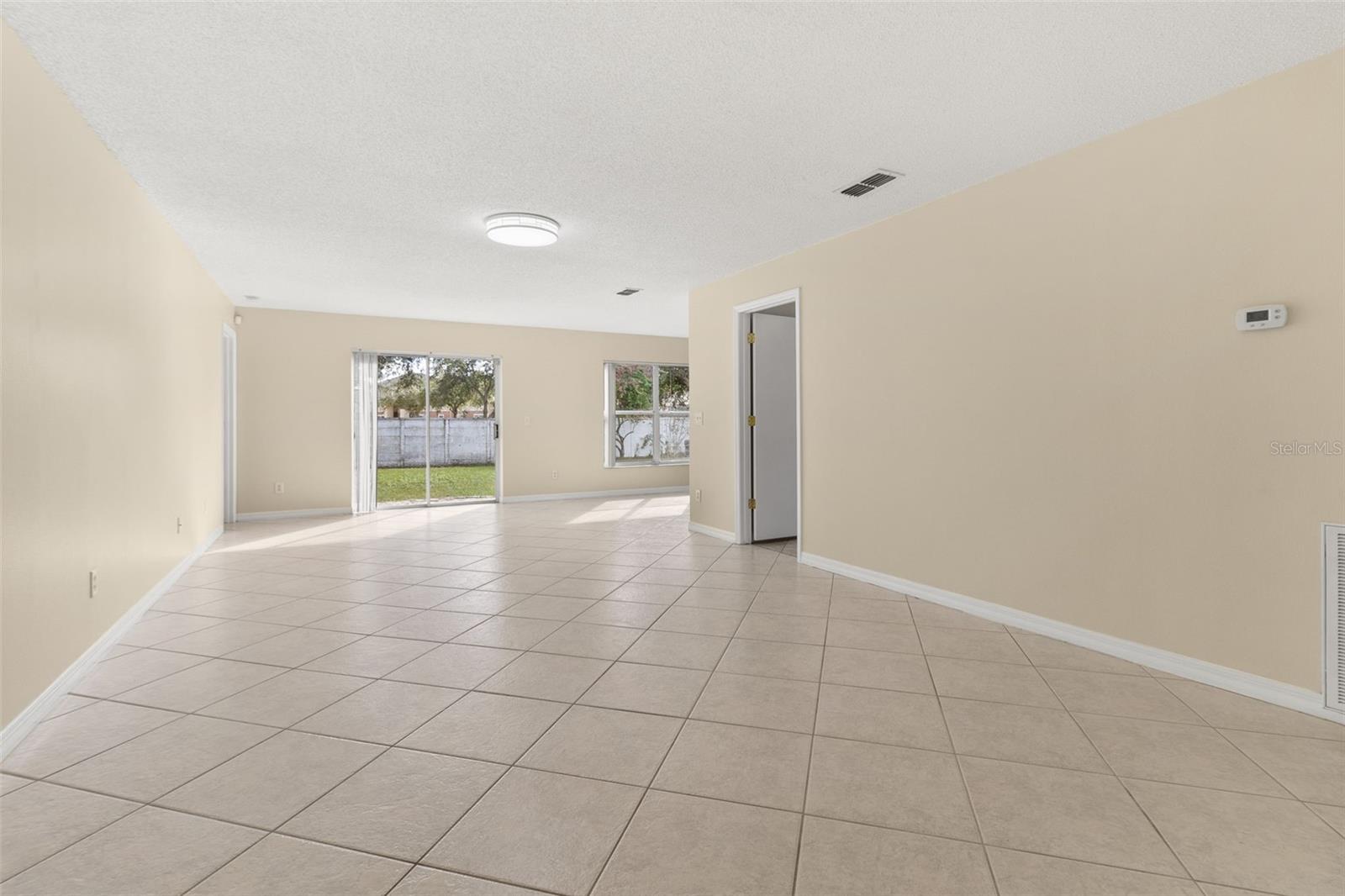 2224 Mallard Creek Cir Property Photo 11