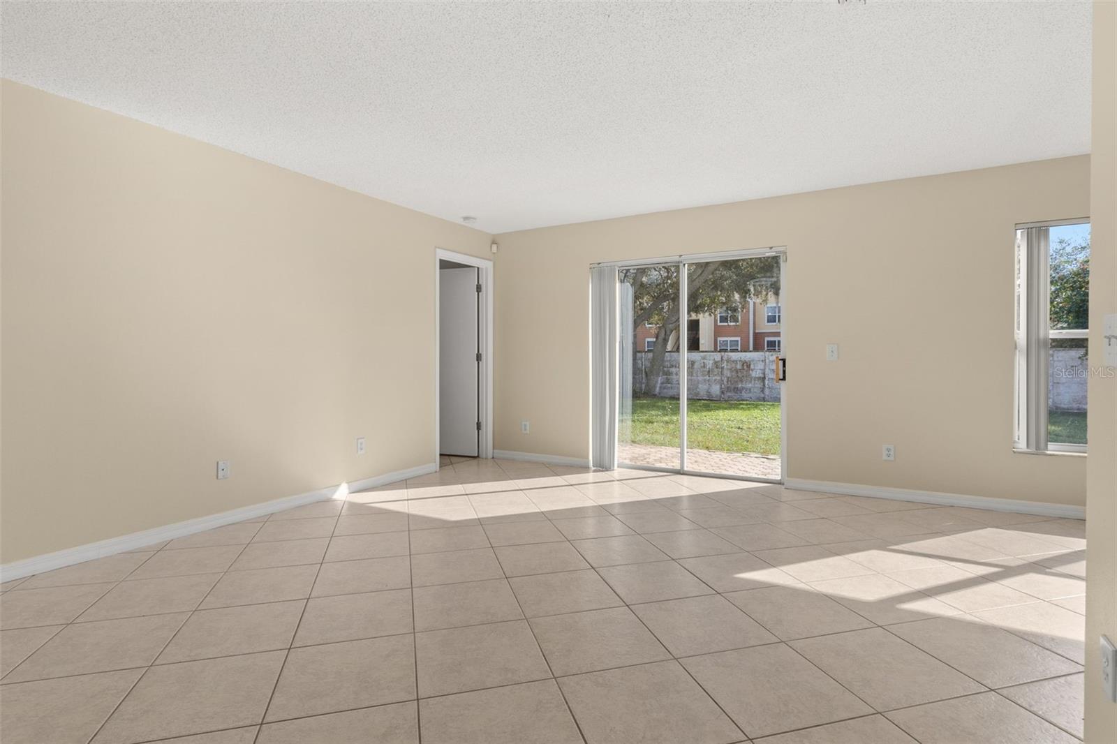 2224 Mallard Creek Cir Property Photo 15