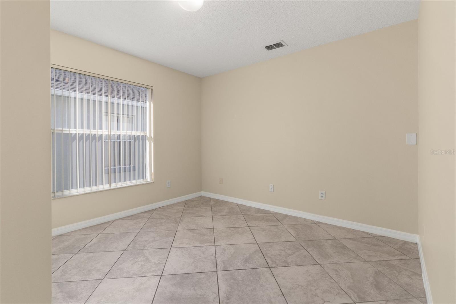 2224 Mallard Creek Cir Property Photo 16