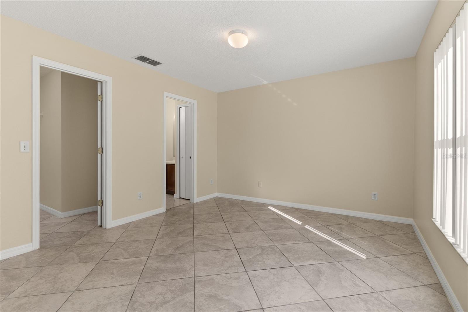 2224 Mallard Creek Cir Property Photo 18