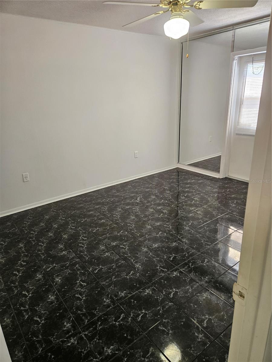 320 Lakeview St #108 Property Photo 5