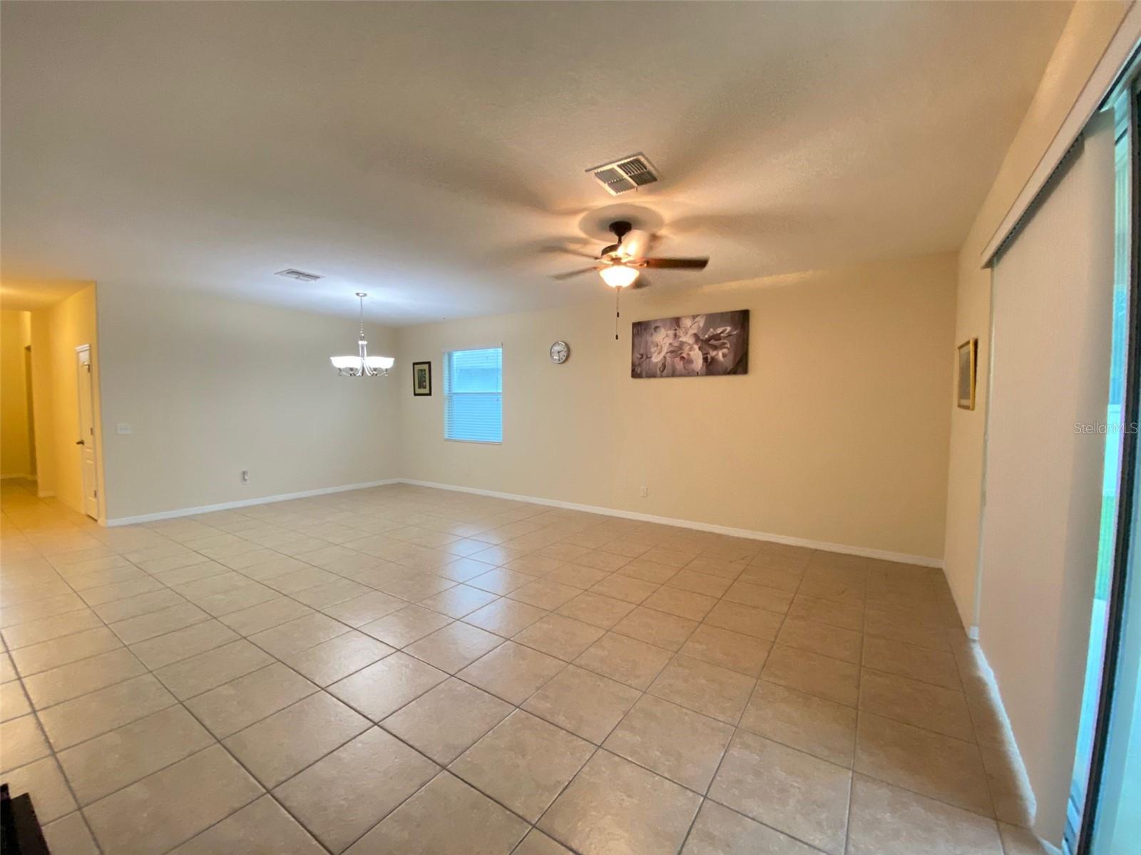 2555 Carrickton Cir Property Photo 4