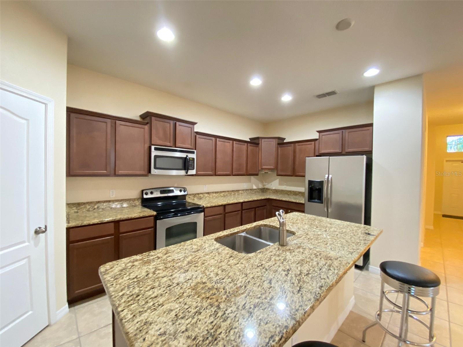 2555 Carrickton Cir Property Photo 7