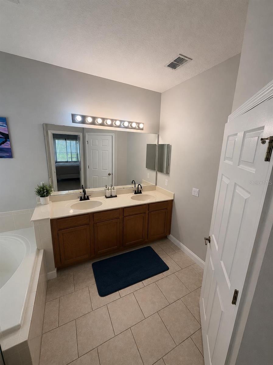 8818 Hastings Beach Blvd Property Photo 23