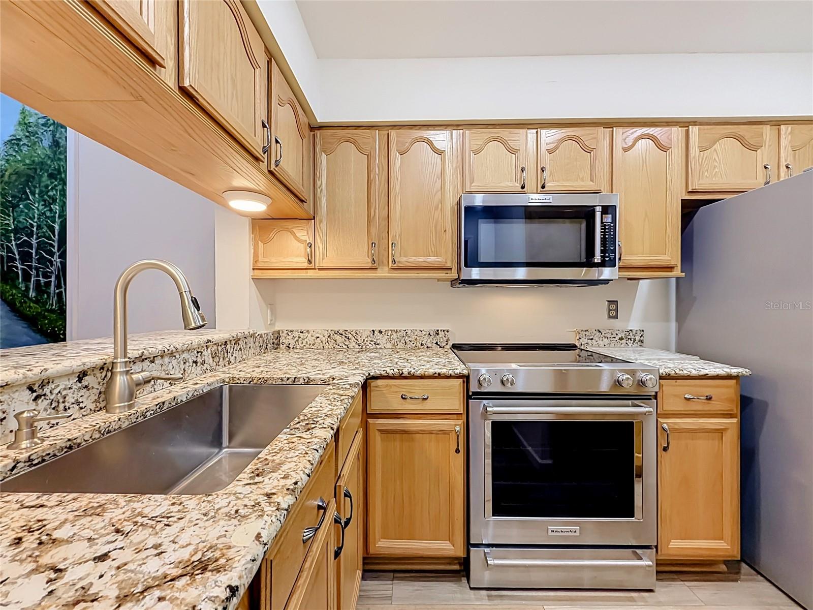 2936 S Semoran Blvd #105 Property Photo 12