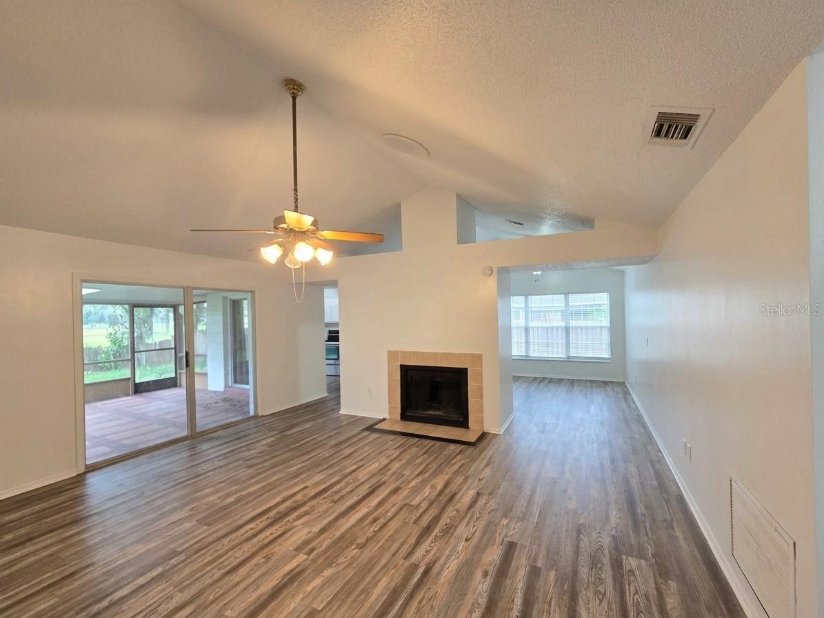 6416 Lake Horseshoe Dr Property Photo 6