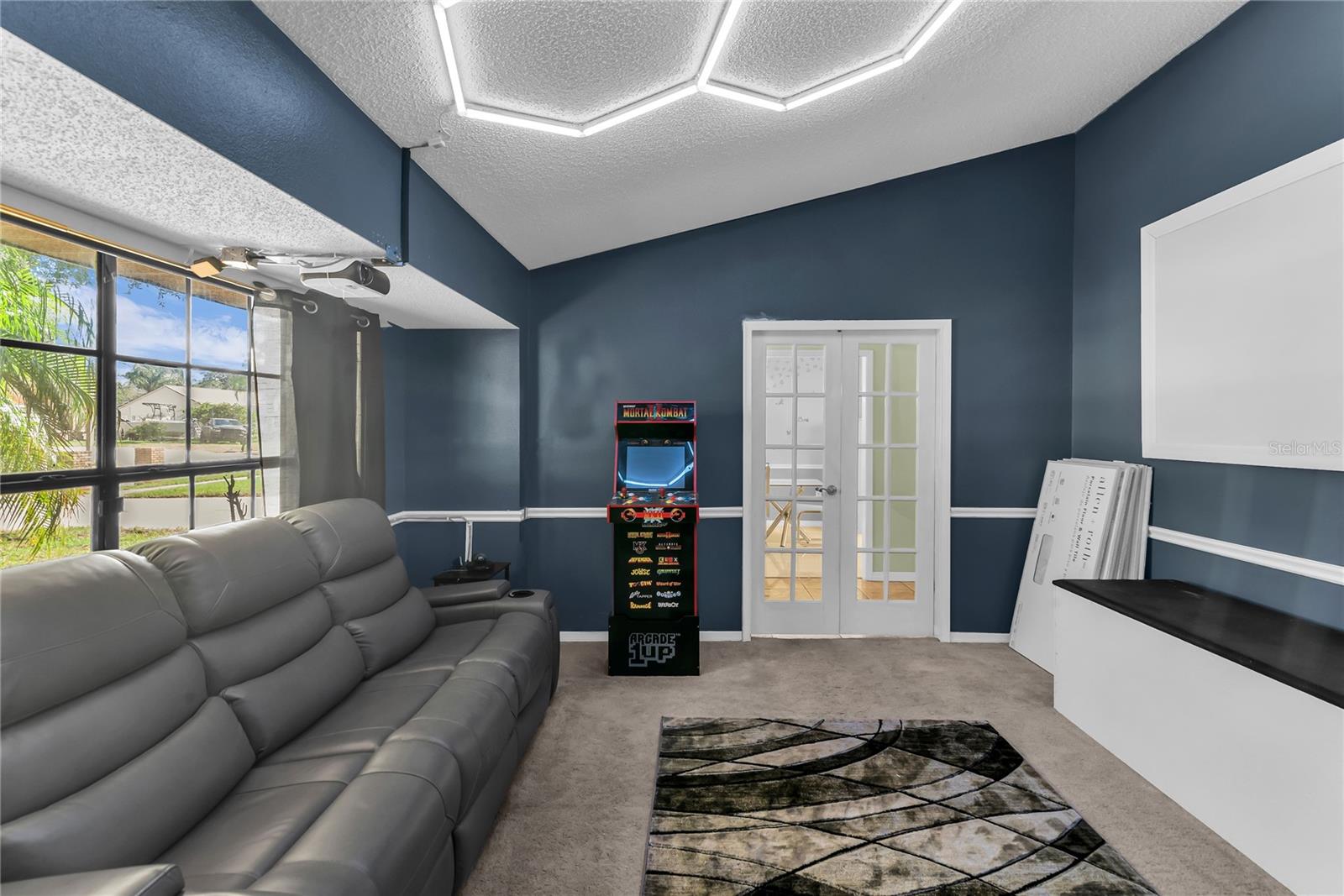 1553 Spring Ridge Cir Property Photo 27