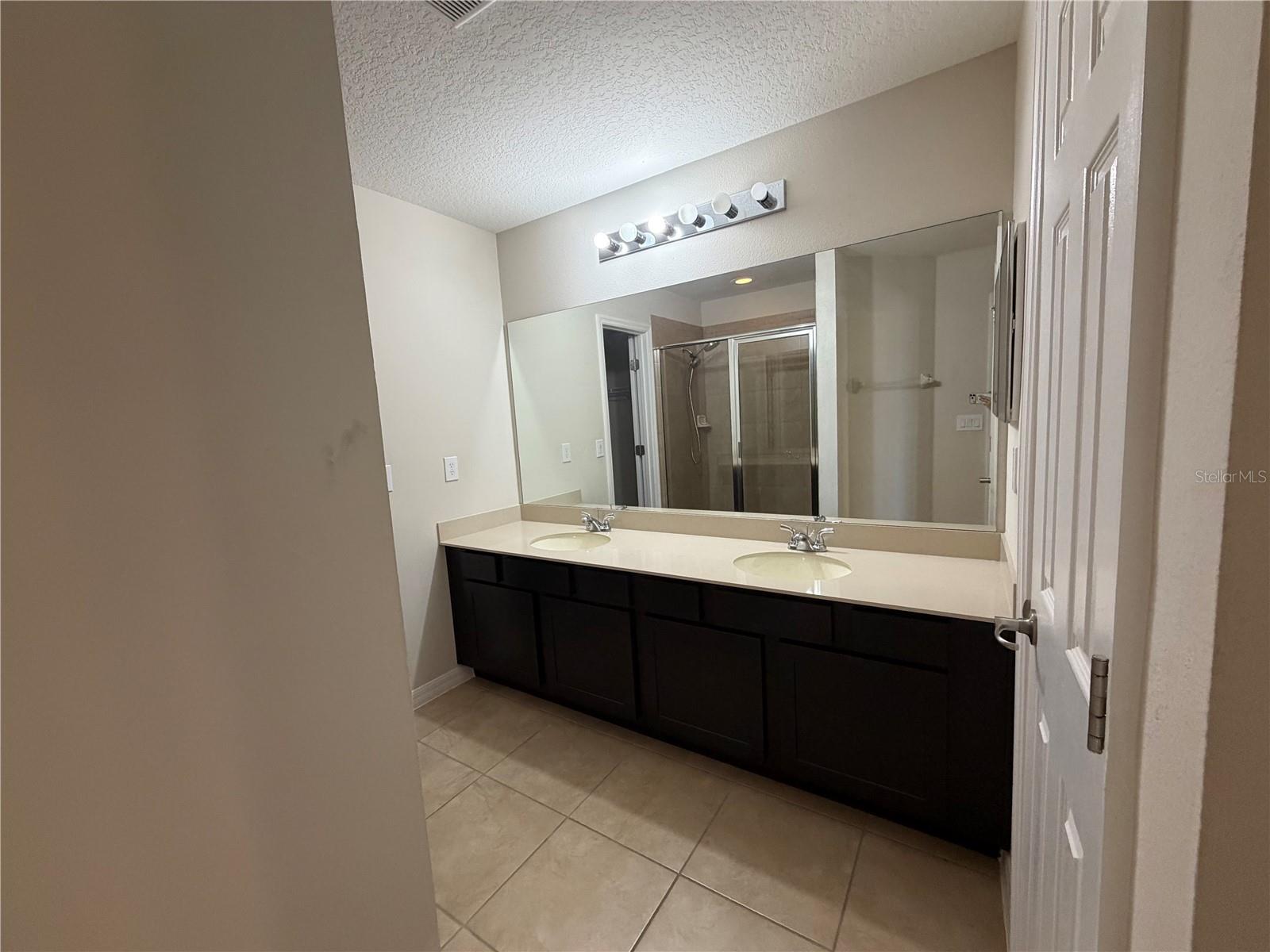 2432 Seven Oaks Dr Property Photo 20