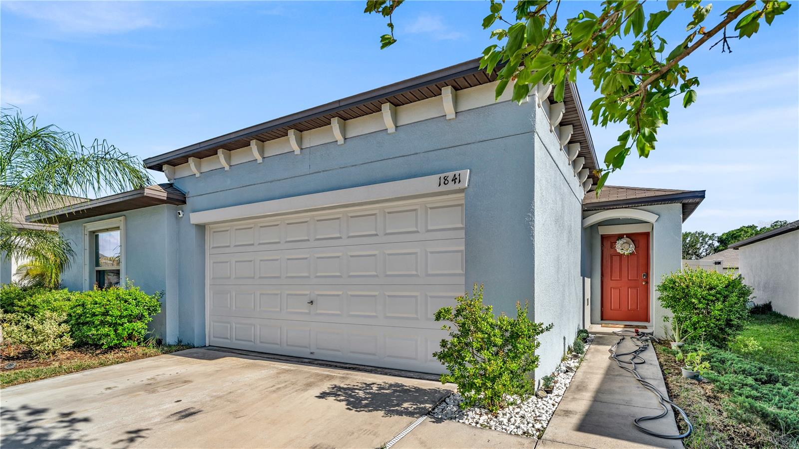 1841 Crinkle Leaf Ct Property Photo 2
