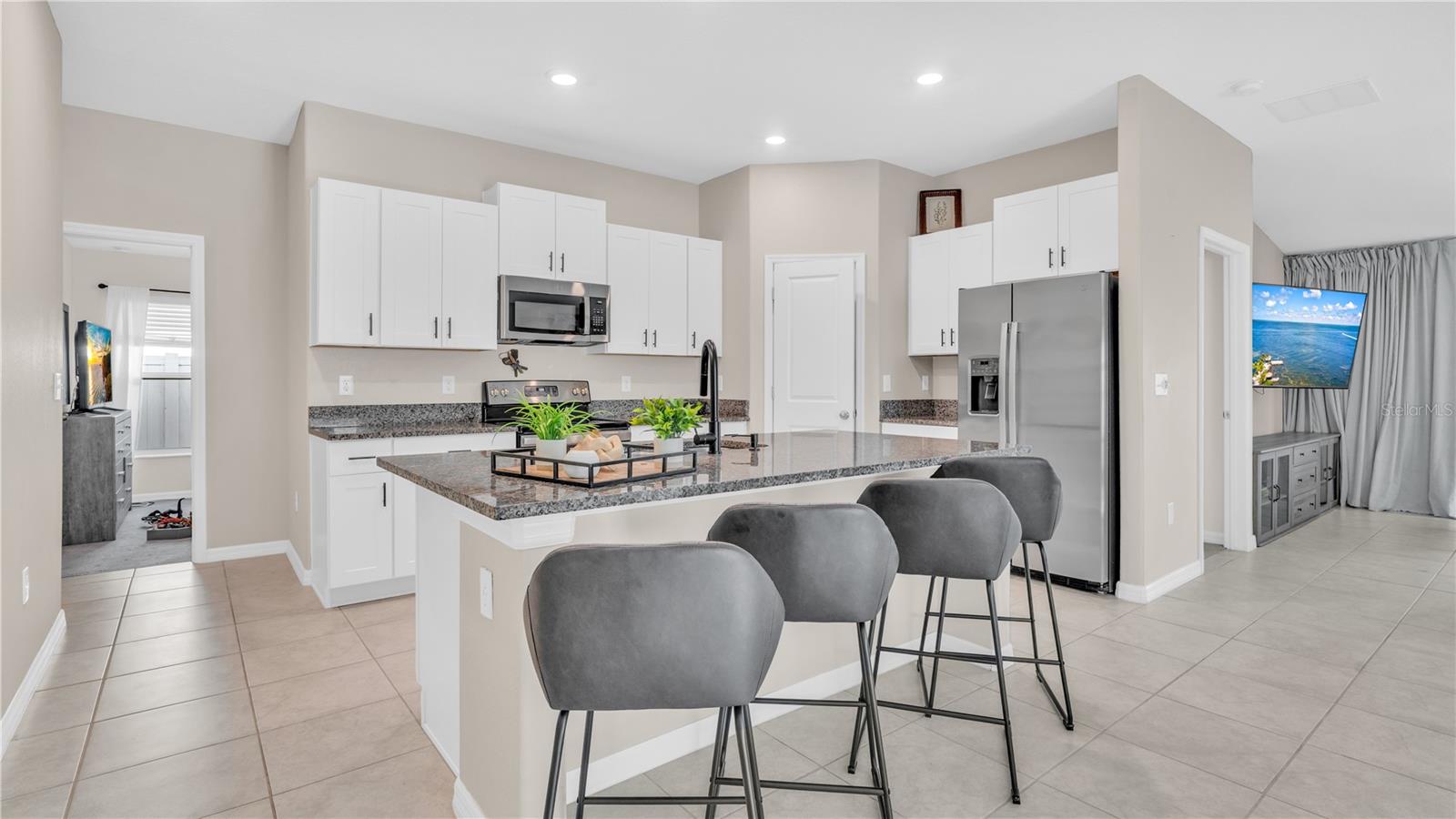1841 Crinkle Leaf Ct Property Photo 10