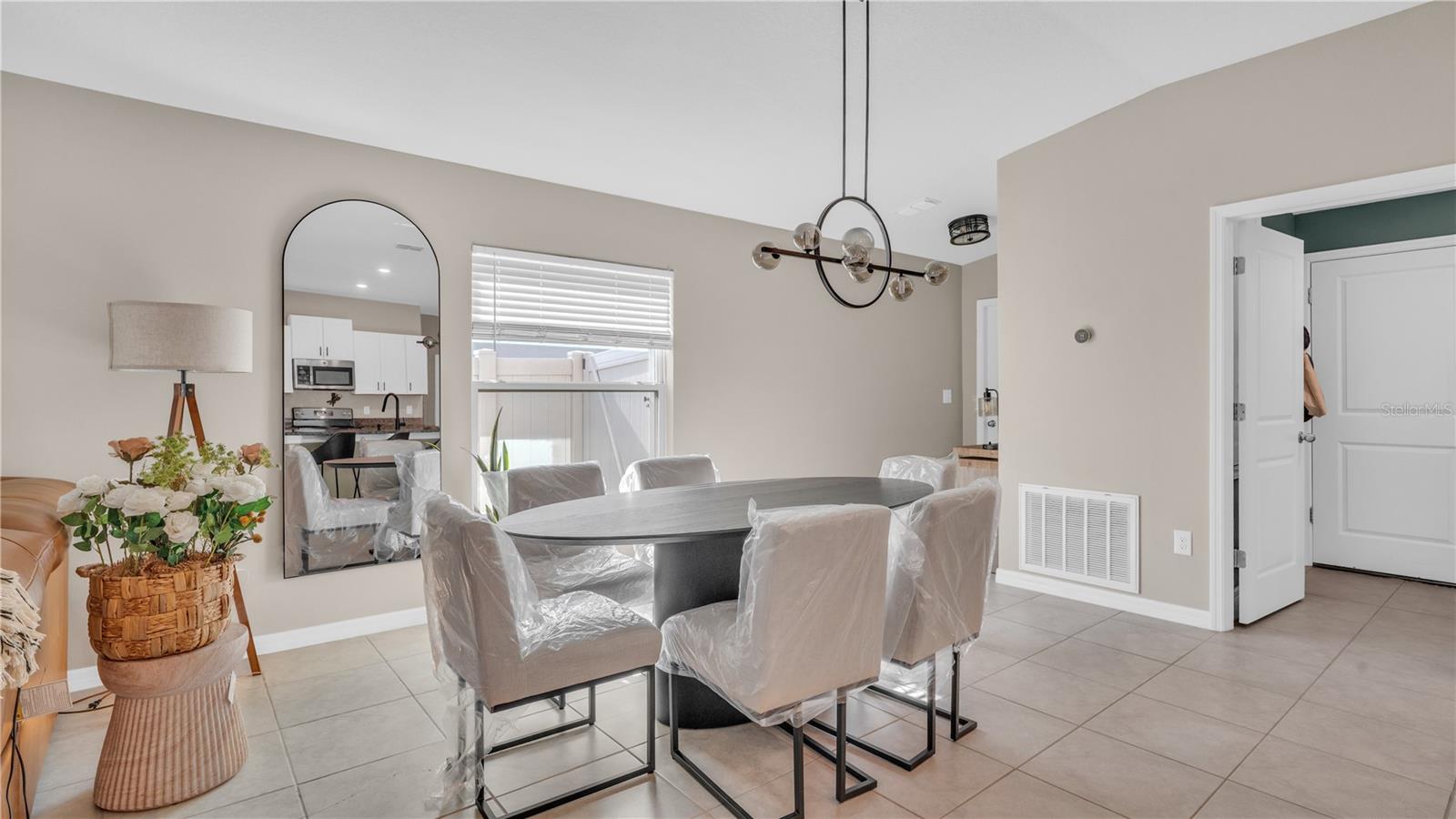 1841 Crinkle Leaf Ct Property Photo 16