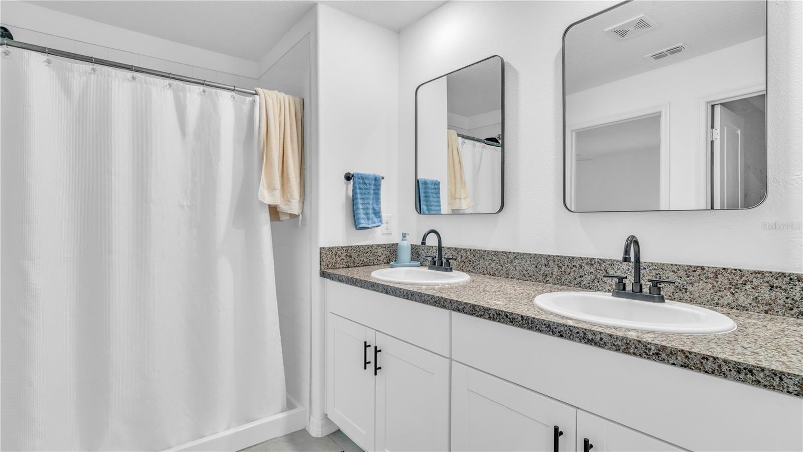 1841 Crinkle Leaf Ct Property Photo 18