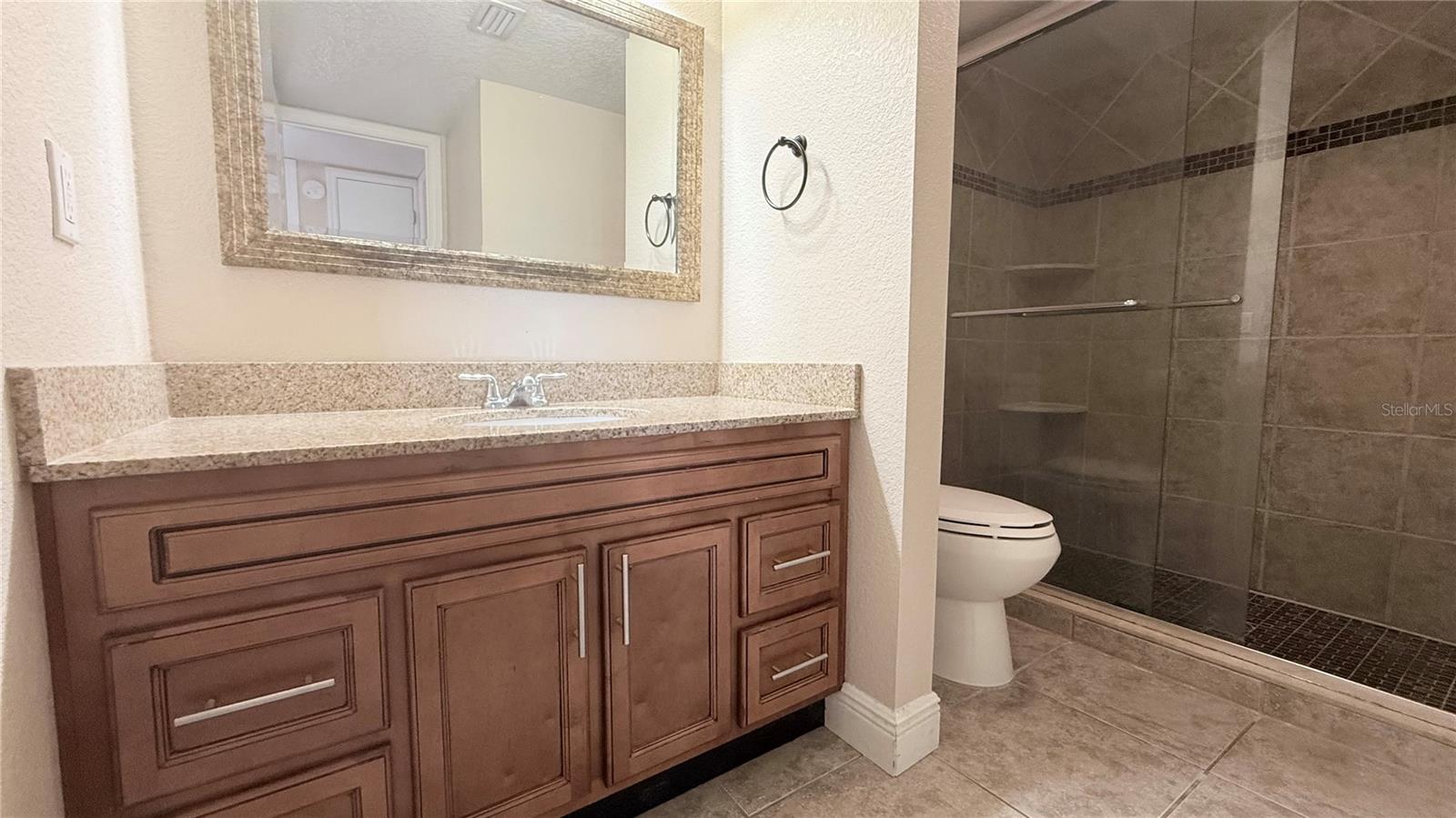 524 Orange Dr #11 Property Photo 10