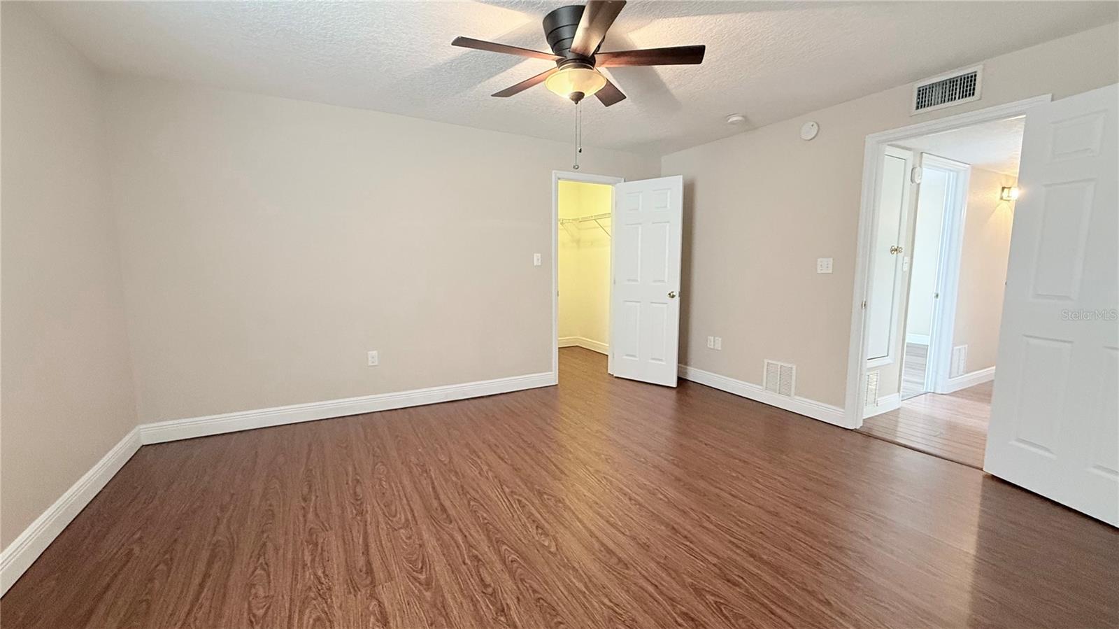 524 Orange Dr #11 Property Photo 14