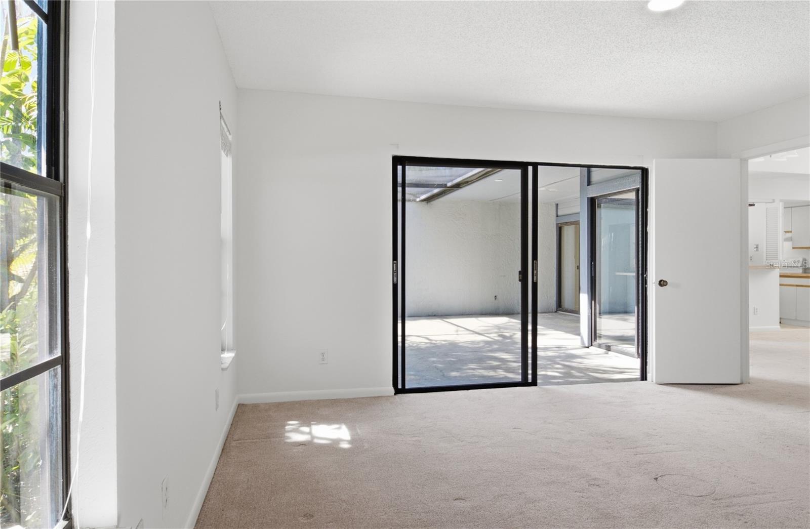 135 Pinewinds Blvd Property Photo 31